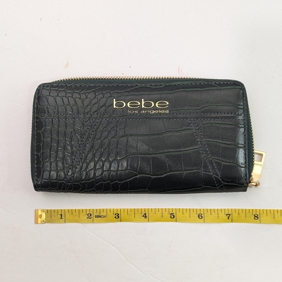Bebe Evelyn Croco Zip Around Green Gold Wallet Wristlet Clutch - Picture 9 of 10